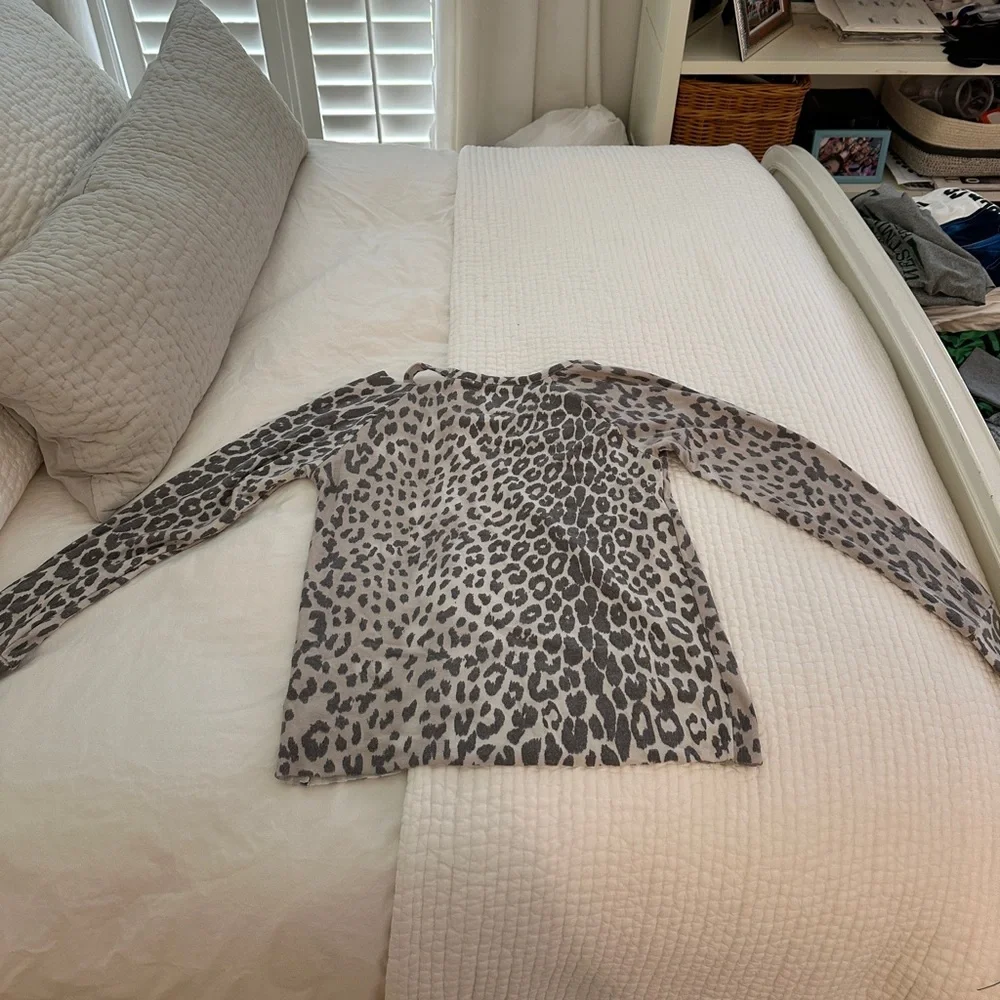 Chaser Leopard Print Ripped Top - Picture 3 of 3